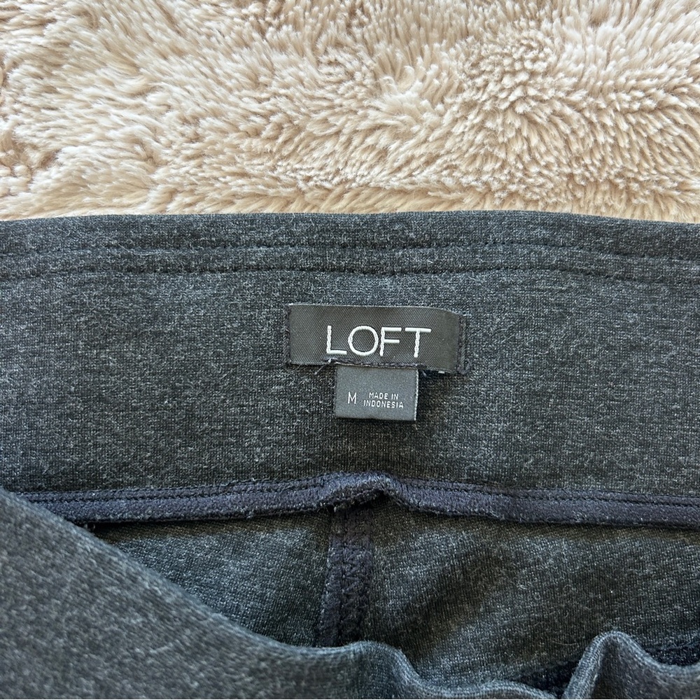 LOFT Seamed Ponte Knit Pants Grey, Size Medium - Picture 8 of 9